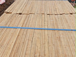 建筑木方价格多少钱一方？按用途选规格尺寸，既安全又省钱[金生水]